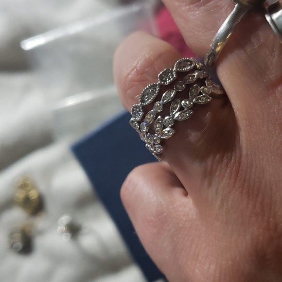 3 Stella and Dot stackable rings - Picture 4 of 4